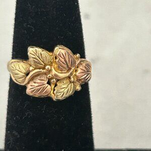 Vintage Black Hills Gold Ring